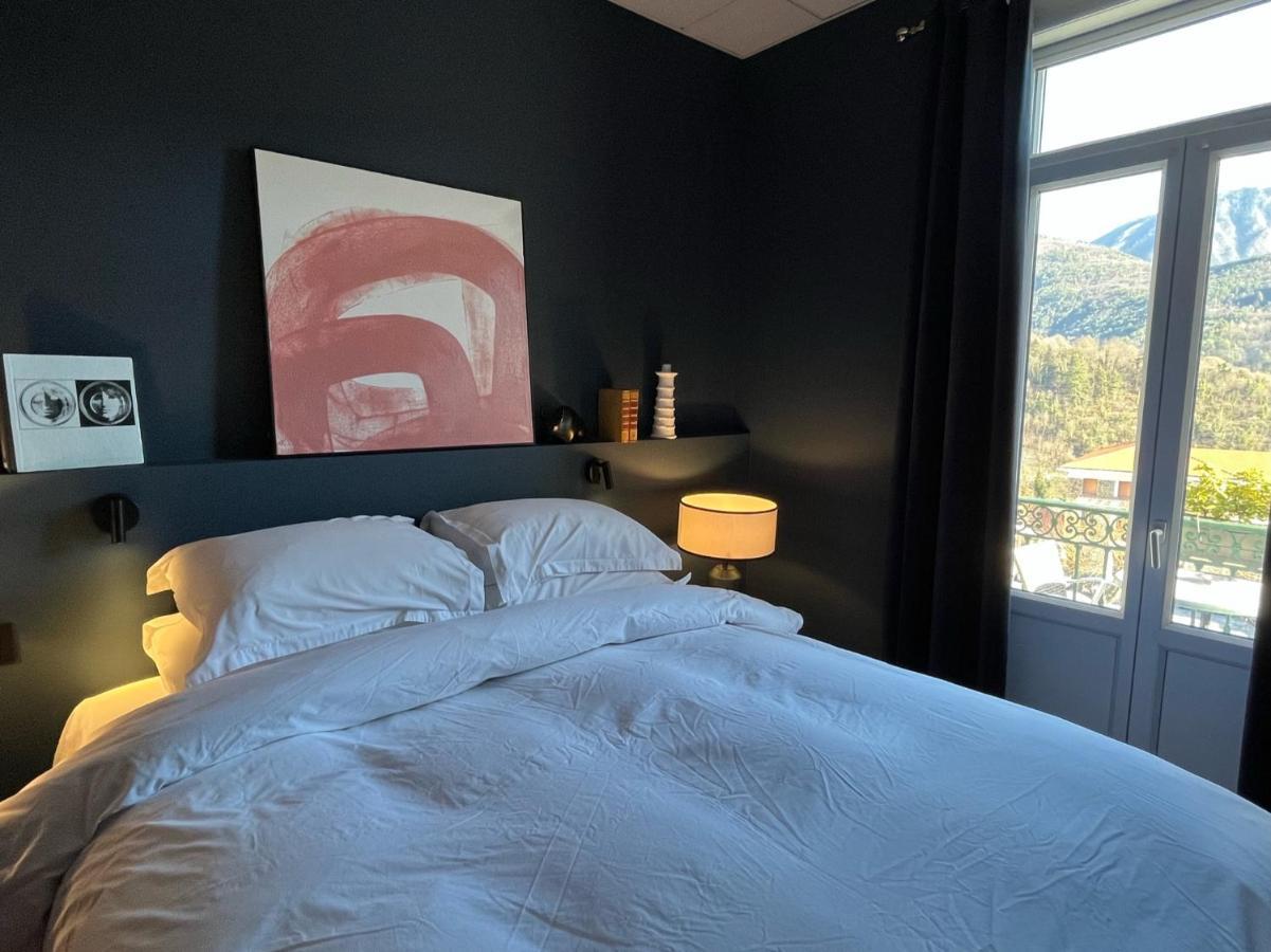 Ostan Hotel 3*