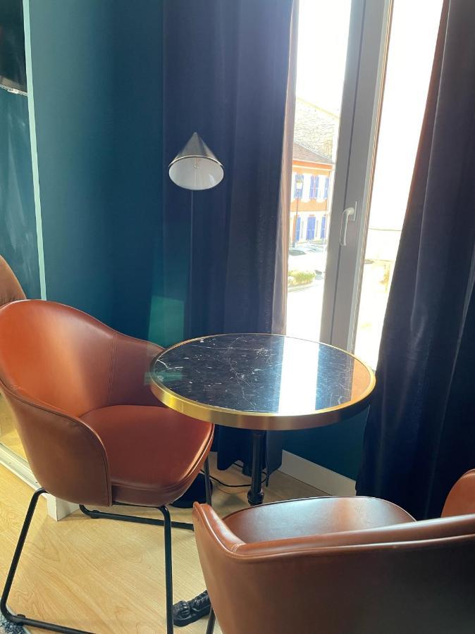 Ostan Hotel 3*